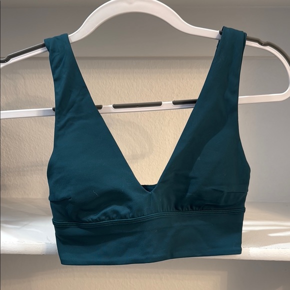 Green Women's Lululemon Sports Bra - Picture 1 of 2